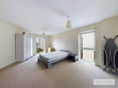 Spacious Ensuite Queen-Sized Bedroom - B152BH Main Photo