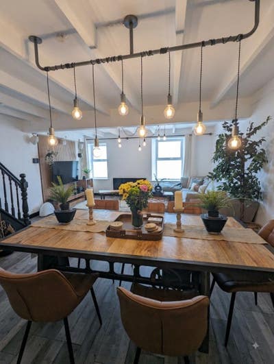 Double Rooms, Parking, Garden, large living area  Main Photo