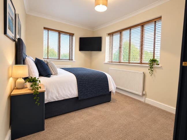 Beautiful four Bedroom House (Balby, Doncaster) Main Photo