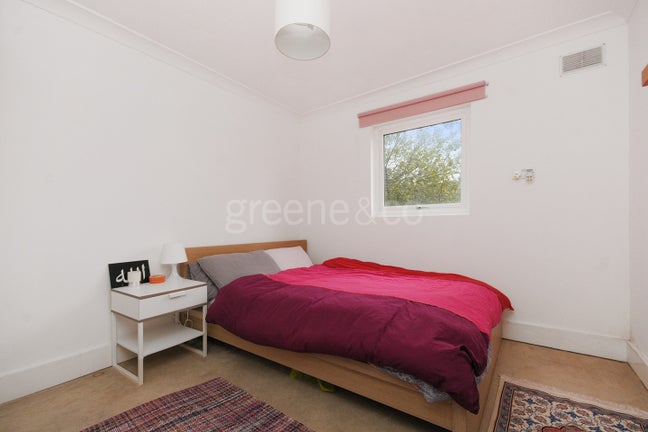 Double room in Queen's Park Main Photo