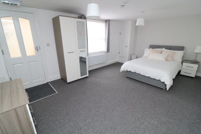 Double Room with en-suite! Main Photo