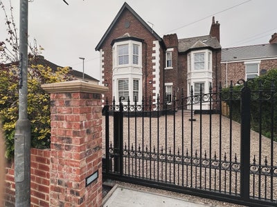 Serviced accommodation  Main Photo