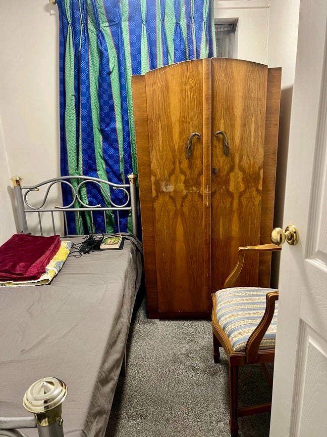Single  Room   Main Photo