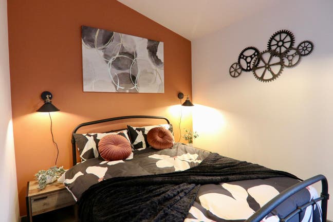 🏡 5 Bedroom, Newly Refurbished House Available Main Photo