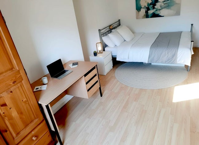Double Room - Kilner Street E14  Main Photo