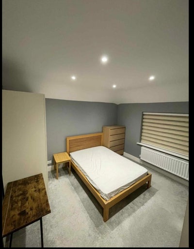 Ensuite Double near farnborough main station Main Photo