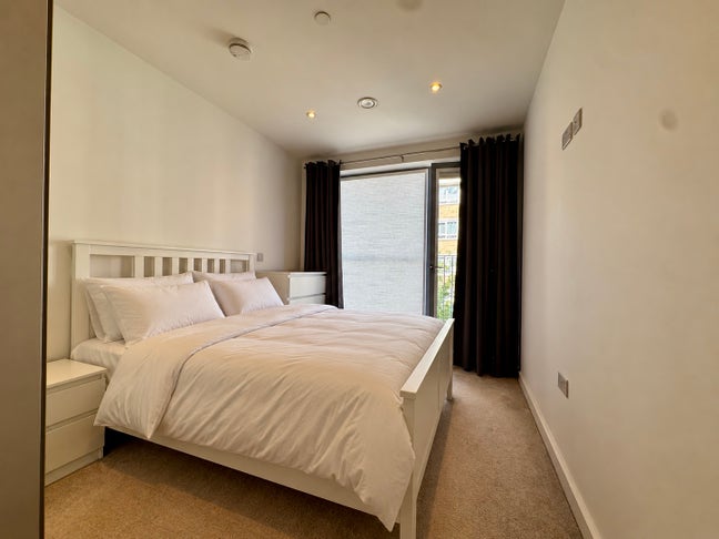 Modern Ensuite Room near Clapham Junction Main Photo