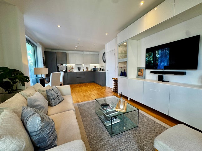 Modern Ensuite Room near Clapham Junction Main Photo