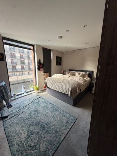 Double Room Available in NQ Main Photo