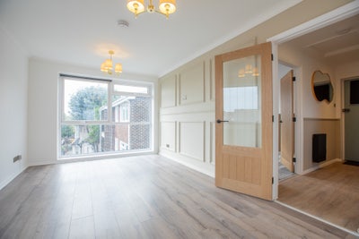 ⭐️ Luxury Newly Refurbished One-Bedroom Apartment  Main Photo