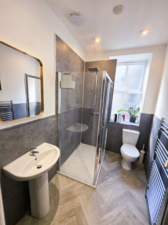 First month rent FREE! Main Photo