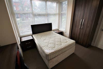 St Michaels Villas, LS6 3AF - ROOM TO RENT  Main Photo
