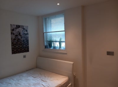 En-suite room in Soho Main Photo