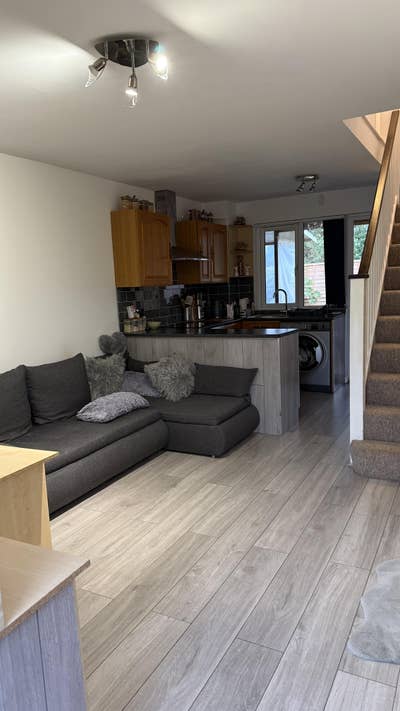 Lovely Fully Furnished One-Bedroom House – Harling Main Photo