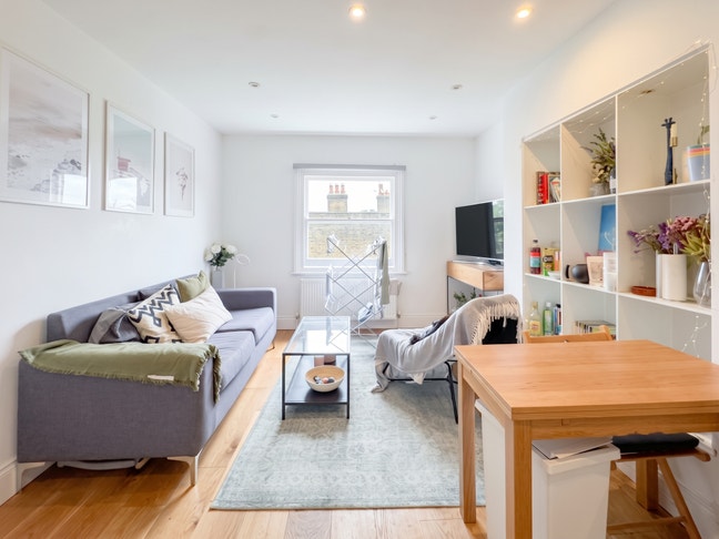 A stunning 3 bedroom 2 bathroom flat in NW5 Main Photo