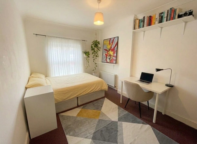 Bright double in happening Stoke Newington Main Photo