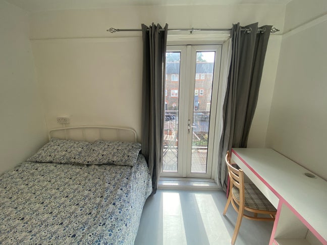 Lovely Doubles! Bethnal Green! Perfect Location! Main Photo