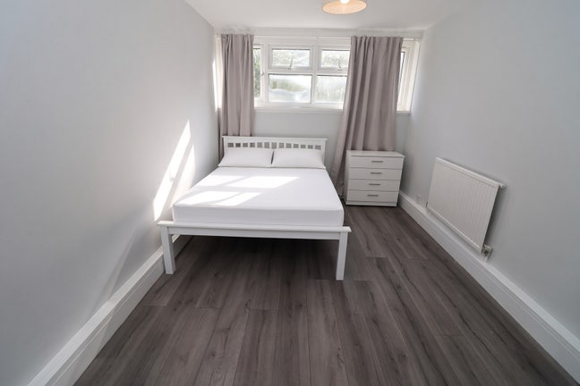 🏡 Comfortable Rooms in East Acton 🏡 Main Photo