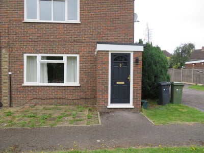 Modern1  bed flat close to Station & Hospital Main Photo