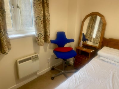 Single Room in Wheatley 👌 Main Photo