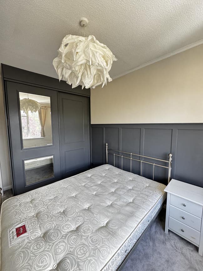 Two newly furnished rooms are available  Main Photo