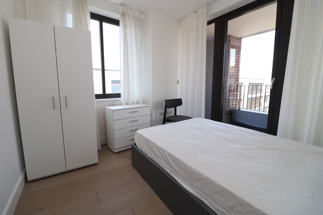 2 Impressive Modern Double Room in Central East Ld Main Photo