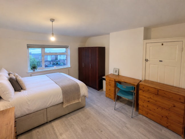 Beautiful Double Room🏡 Main Photo