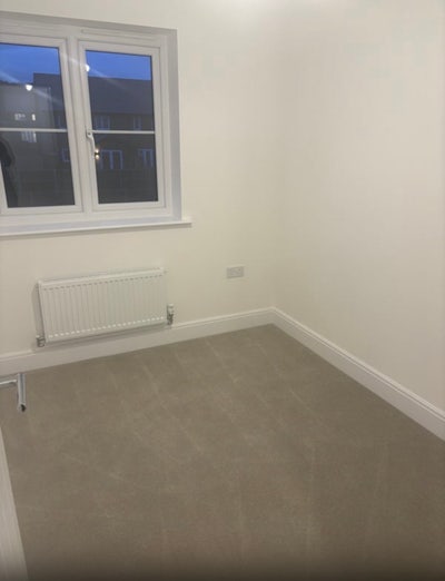 Single bedroom Main Photo