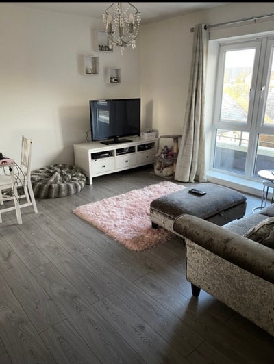 2 Bed flat available to rent per room Main Photo