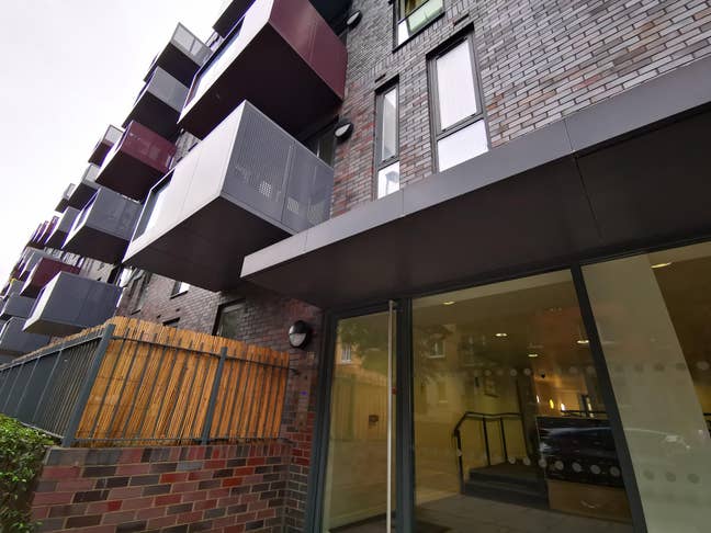 2 Massive rooms | in November | Stepney Green Main Photo