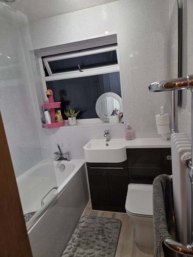 Double room to rent in Allington  Female preferred Main Photo