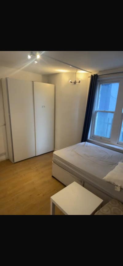 Beautiful Ground Floor Studio Flat with Private Ga Main Photo