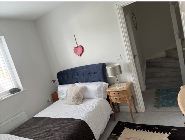 Furnished Small Double Room – Heathfield – &pound;620pcm Main Photo