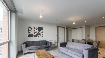 Double bedroom in Birmingham City Centre Main Photo