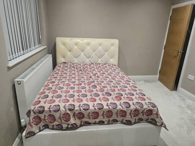 En - suits  double room  Main Photo