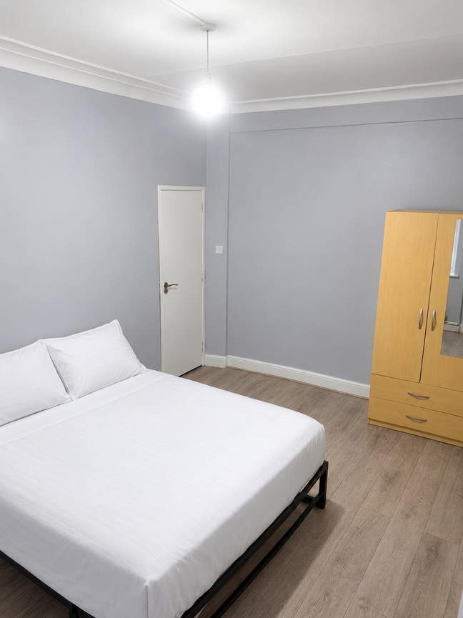 Tottenham Large Double Room|1 person |0 Deposit Main Photo