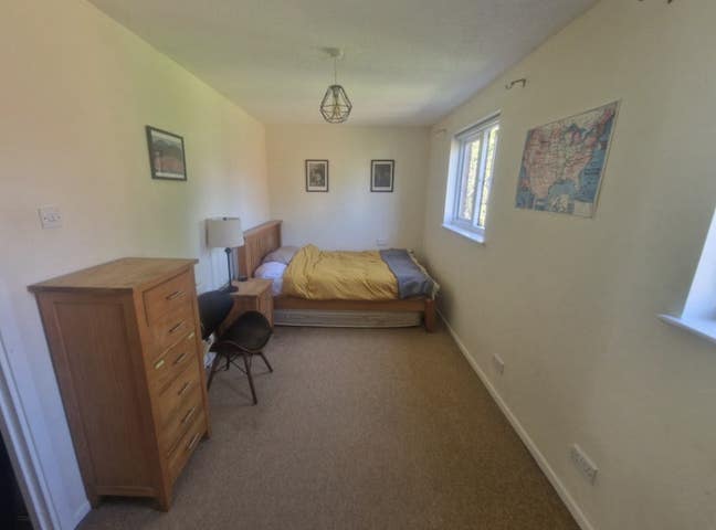 Double room in spacious, central 2-person house Main Photo