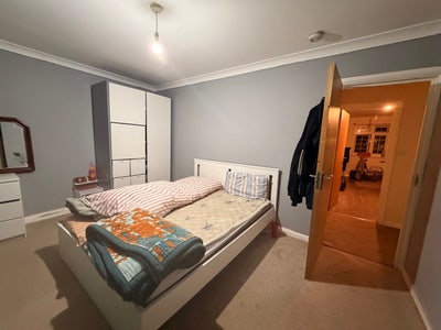 Double room Available in Stanwell Tw19 Main Photo