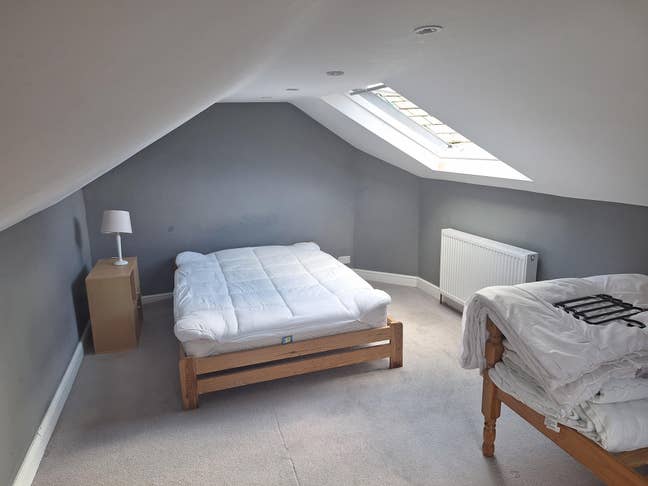 Double Attic Bedroom PLUS private sitting room  Main Photo