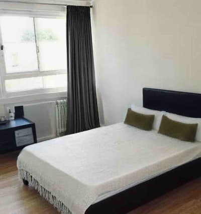 Living room + 4 bedrooms Stepney Green tube Main Photo