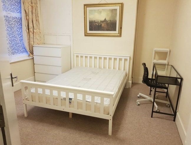 Double bedroom Main Photo