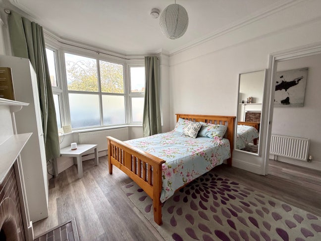 Lovely home in central Eastbourne  Main Photo