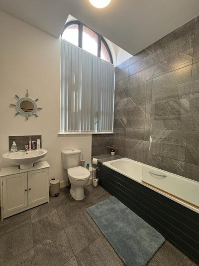 Double Bedroom Around City Centre Main Photo