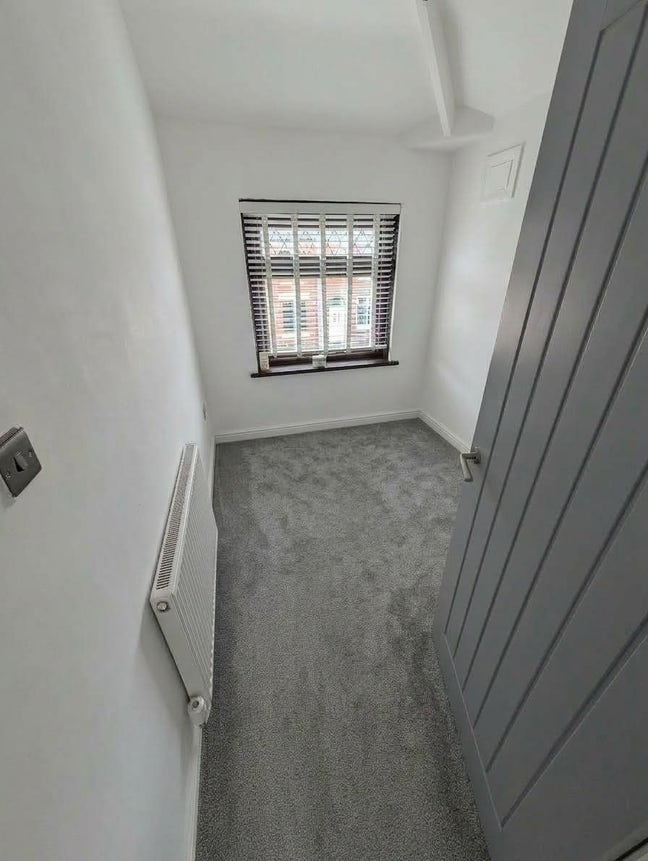 1 bedroom box room available to rent  Main Photo