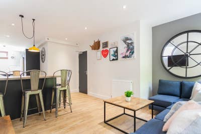 6 Bed Flat, Huddersfield HD1 3HR Main Photo