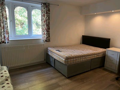 Double Room To Rent in BH1 1QG Main Photo