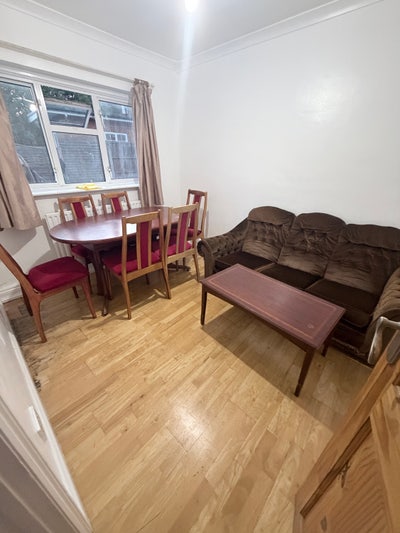 1 single Room available for rent Main Photo