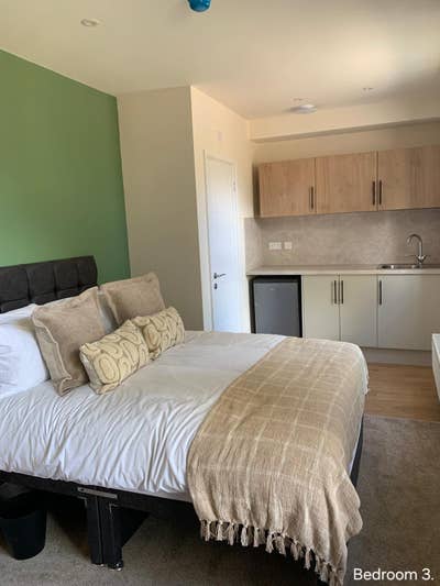 Brand NEW En-Suite Rooms  Main Photo
