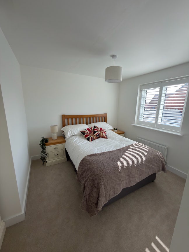 Double Room in modern house Main Photo