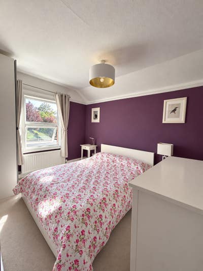 Beautiful Double Room + Huge Garden Cabin Main Photo